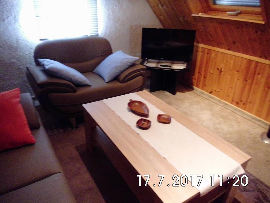 מוסבאך Ferienappartement Obrigheim מראה חיצוני תמונה
